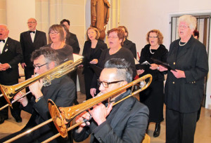 Instrumentalisten verstärkten den Kirchenchor "Cäcilia". Foto Scheffler