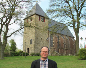 Pfarrer Christian Hilbricht wurde im Jahre 2005 Nachfolger von Pfarrer Rainer Kramer. Foto Scheffler