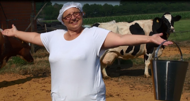 Natalie Oesing in Erle macht selber Eis von glücklichen Kühen