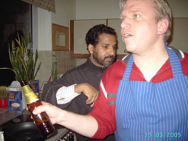 Am 15. März. 2005 war Pater Antony zu Gast beim Männerkochclub der Georgsgemeinde. Gemeinsam wurde ein original indisches Gericht gekocht. "Es war ein sehr lustiger und unterhaltrsamer Abend in ökumenischer Atmosphäre", erinnert sich Michael Knoll und ergänzt, "nochmals einen ganz lieben Dank an Pater Antony."