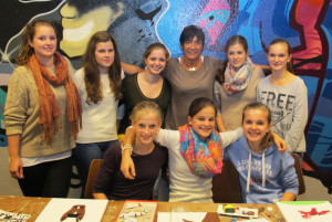 Mit den Mädchen der Gruppe „Girls power“ trifft sich Jugendleiterin Annette Ulland montags zwischen 18 und 20 Uhr im Dammer Jugendheim. Foto Scheffler