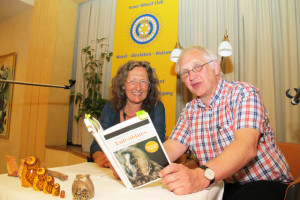 Renate Wirth und Thomas Hesse lesen am 5. Februar im Café Lühlerheide aus zwei ihrer Kriminalromane. Archivfoto Scheffler 
