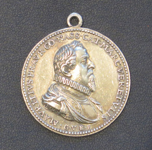 Die Vorderseite der Medaille zeigt ein Bild des Moritz von Oranien. Repro Scheffler