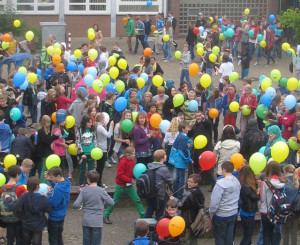 Auch im Jahre 2013 beteiligten sich Schüler der Schermbecker Gesamtschule am Weltnichtrauchertag. Foto: Helmut Scheffler