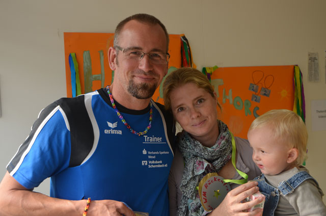 Zu den ersten Gratulanten für die sportlichen Erfolge Thorsten Sonsmanns gehörten seien Frau Sarah und Sohn Oskar. Foto privat