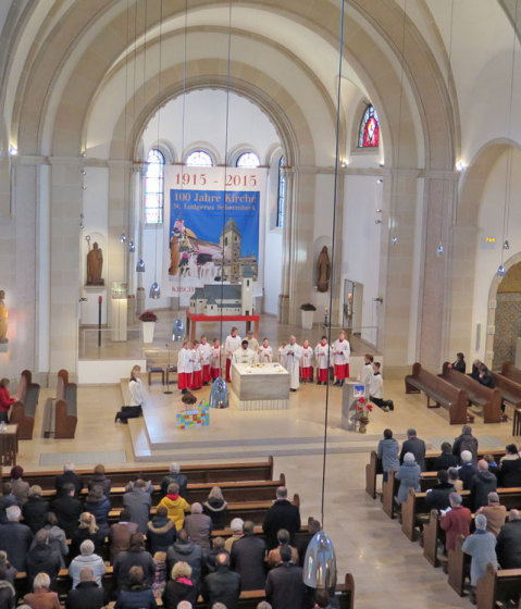 Am Christkönigsfest begannen gestern in der Ludgeruskirche die einjährigen Feiern anlässlich des Kirchenbaus vor 100 Jahren. Foto Scheffler