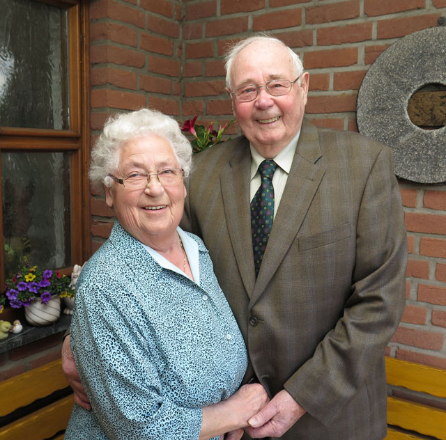Werner und Irma Tinnefeld sind seit 60 Jahren verheiratet. Foto Scheffler