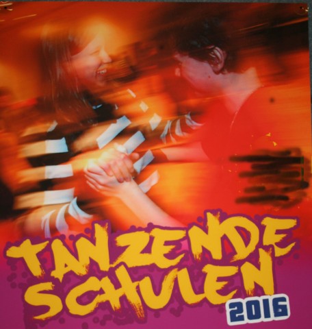 TC GW Tanzende Schulen Poster