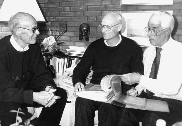 Im Juli 1995 besuchte Pater Clemens Wein (Mitte) seinen Bruder Franz-Josef Wein (l.) und den Sammlungsorganisator Hermann Zens (r.). RN-Archivfoto Scheffler