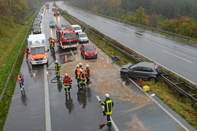 Unfallserie auf der A 31 zwischen Lembeck und Schermbeck im Dauerregen! Mehrere Verletzte!