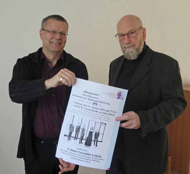 Volker Franken und Wolfgang Bornebusch (v.l.) laden zum Benefizkonzert der DiakonieSTIFTUNG ein. Foto: Helmut Scheffler
