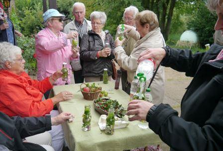 p20207_teilnehmer_der_genusstour_niederrhein_in_aktion_i