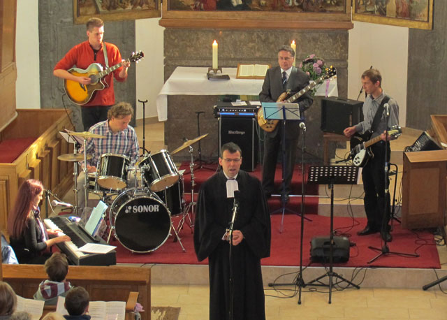 Neue Musik in alter Kirche