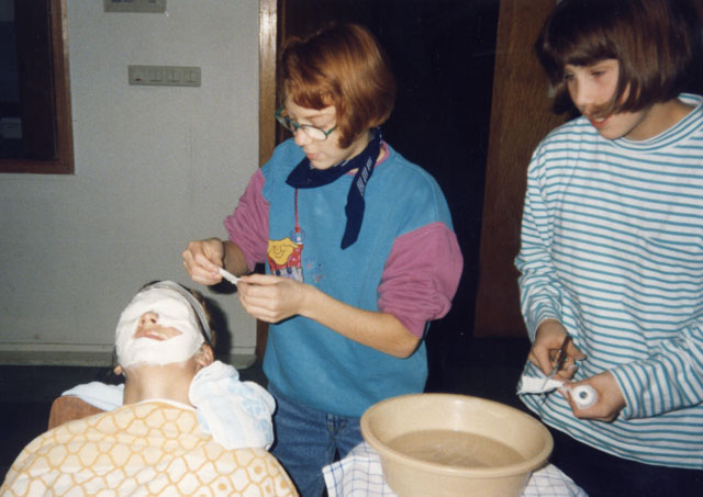 1994: Gipsmasken im Dammer Jugendhaus