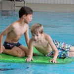 Aktio „NRW kann schwimmen“ im Schermbecker Hallenbad.