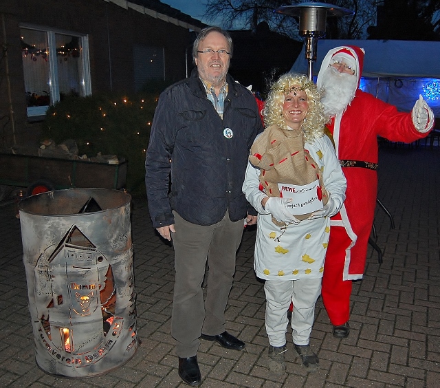 Der Nikolaus, ein Engelchen und Elvis feierten mit den Dammer Türmern
