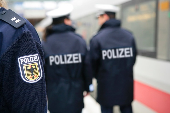 Kreis Wesel – Großeinsatz der Polizei / Einbrecher festgenommen