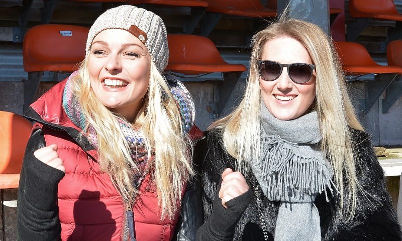 Miriam Höller als begeisterte Zuschauerin