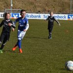 Fussballspiel Schermbeck gegen Schalke 04_dabei waren Miriam Höller und Olaf thon (5)