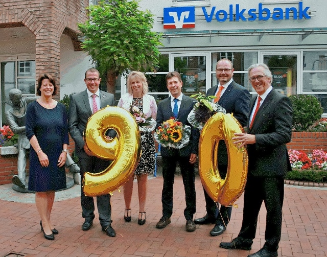 Volksbank Schermbeck ehrt Jubilare
