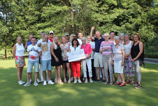 Golfturnier der Tausend Torten erspielte 7.000 Euro Spende