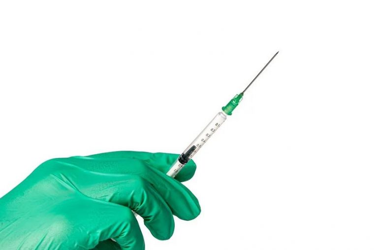 Fake – Es gibt noch keinen Impfstoff gegen Covid-19