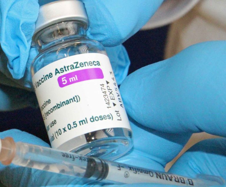 Impfen mit AstraZeneca vorläufig in Deutschland ausgesetzt