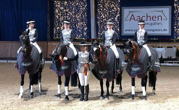 Gahlener Reiterinnen beim Turnier in Aachen auf Siegertreppchen