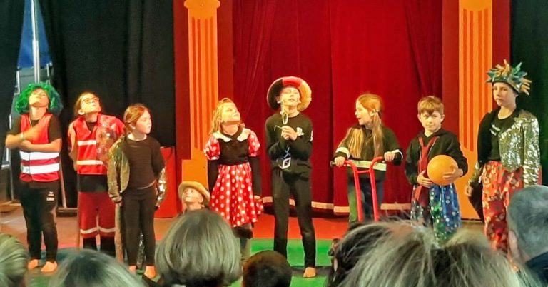Zirkuswoche endet für Verbundschule Schermbeck mit großer Vorstellung
