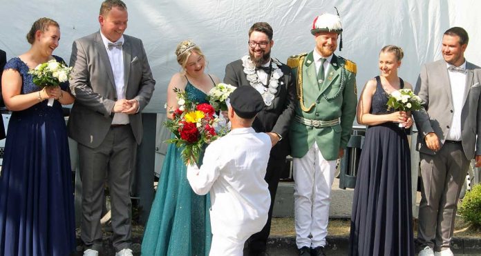 Glückwünsche-für-das-neue-Königspaar-Gahlen-von-Bürgermeister-Mike-Rexforth