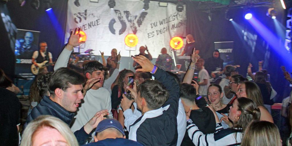 Kilianschützenfest-Altschermbeck-Party-im-Festzelt-Samstagnacht-