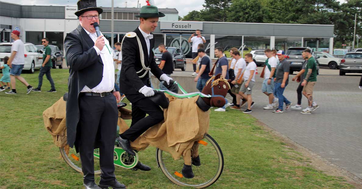 Präsi-Marius-Sühling-lädt-zum-Fähnchenschützenfest 2024 ein