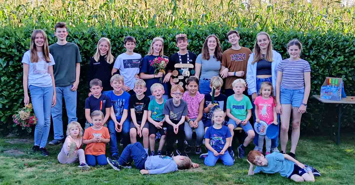 Neues Kinderschützenkönigspaar in Üfte