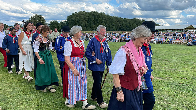 Trachtenschützenfest Üfte-Overbeck 2024 Sonntag Tänze und Musik