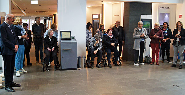 Ausstellung ‚Abschied (an)nehmen‘ in der Volksbank Schermbeck