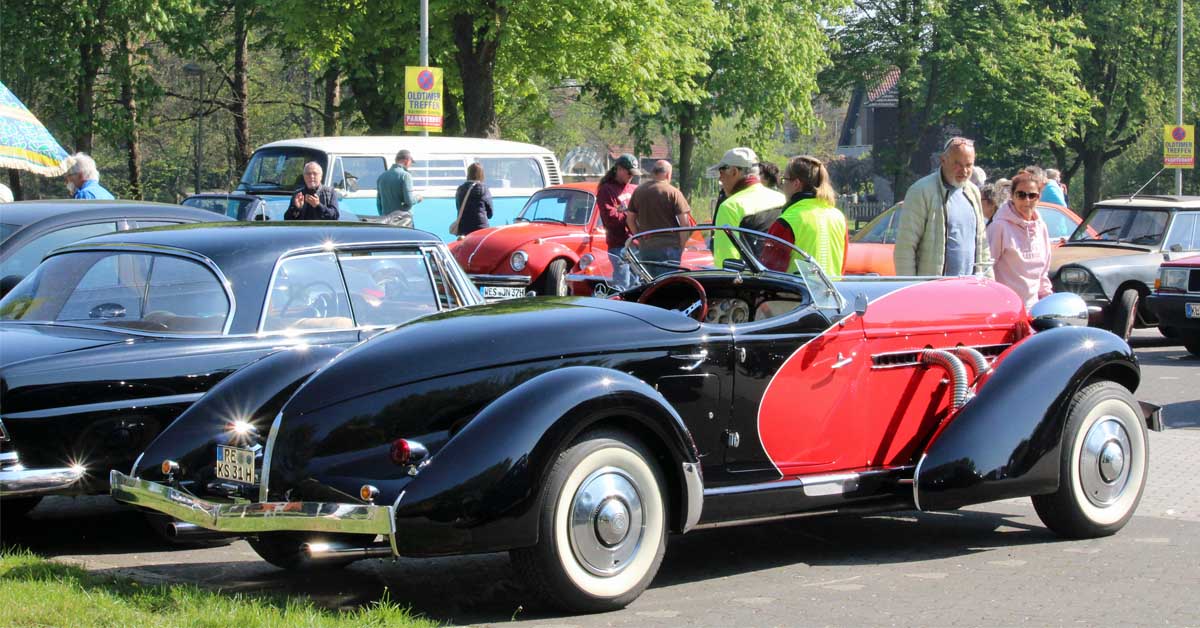 Oldtimertreffen in Schermbeck Rathausplatz 2025
