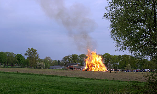 Osterfeuer Bricht Schermbeck 2025 