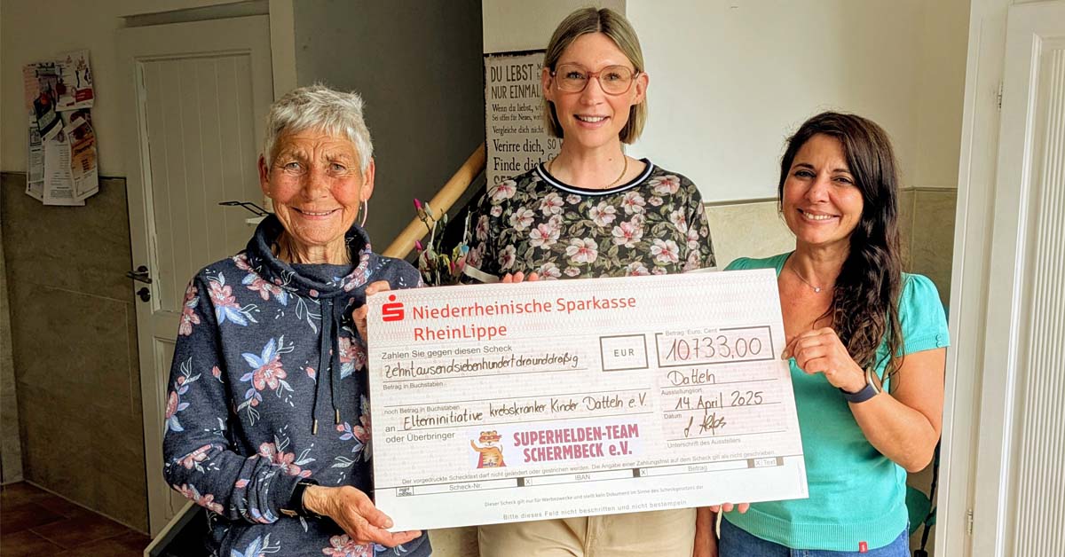 Lena Alfers Spendenübergabe Elterninitiative krebskranker Kinder Datteln