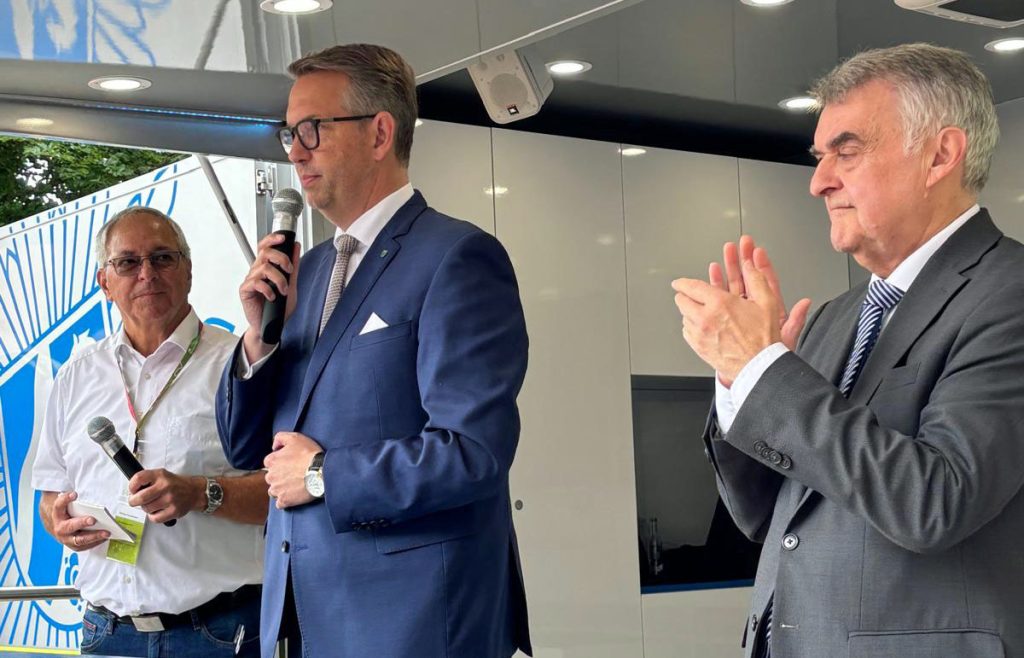 Blaulichtmeile Herbert Reul in Wesel