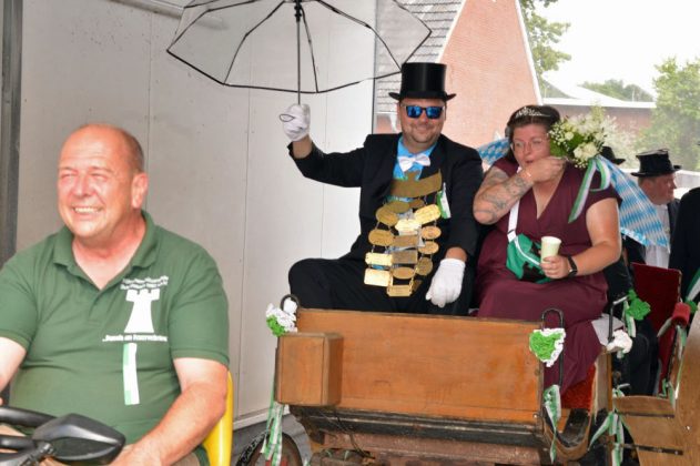 F&auml;hnchensch&uuml;tzenfest Kiliangilde Altschermbeck in Buschhausen 2025