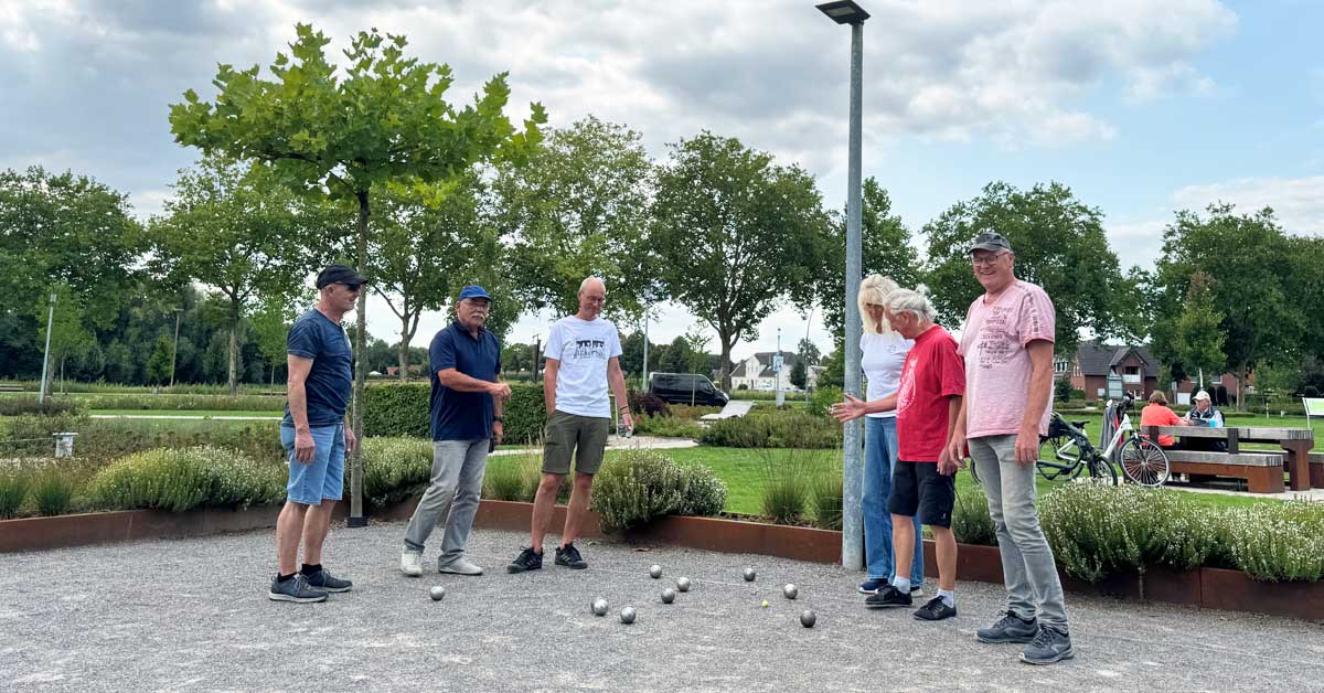 Boulen im Bürgerpark Raesfeld am Schloss