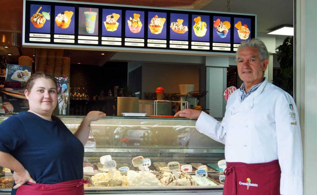 Eiscafé Crema Gelato hat sich längst über die Ortsgrenzen von Schermbeck hinaus einen Namen gemacht
