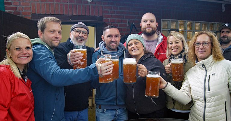 Die Gewinner beim Bierkrugstemmen-Lippebräutag Gahlen 2025