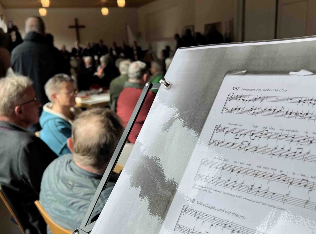 MUKKIS feiern musikalisches Debüt beim Erntedankfest in Gahlen