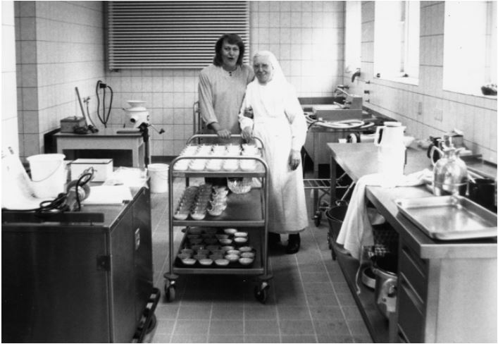Die neue Küche im ehemaligen Marienheim im Jahre 1990