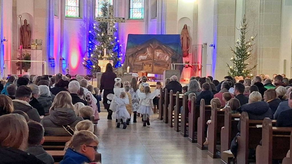 Das Krippenspiel der Kinderkirche St. Ludgerus