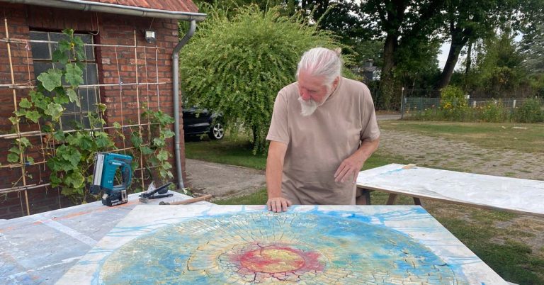 Bernd Caspar Dietrich an neuen künstlerischen Projekten
