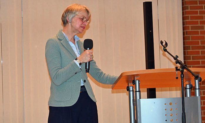 Dorothee Feller verband das mit einem Appell zur Verteidigung demokratischer Werte