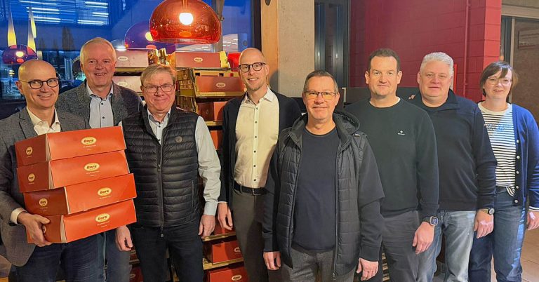 Mitglieder des Rotary Club Lippe-Issel bei der Berliner-Aktion zur Spendensammlung