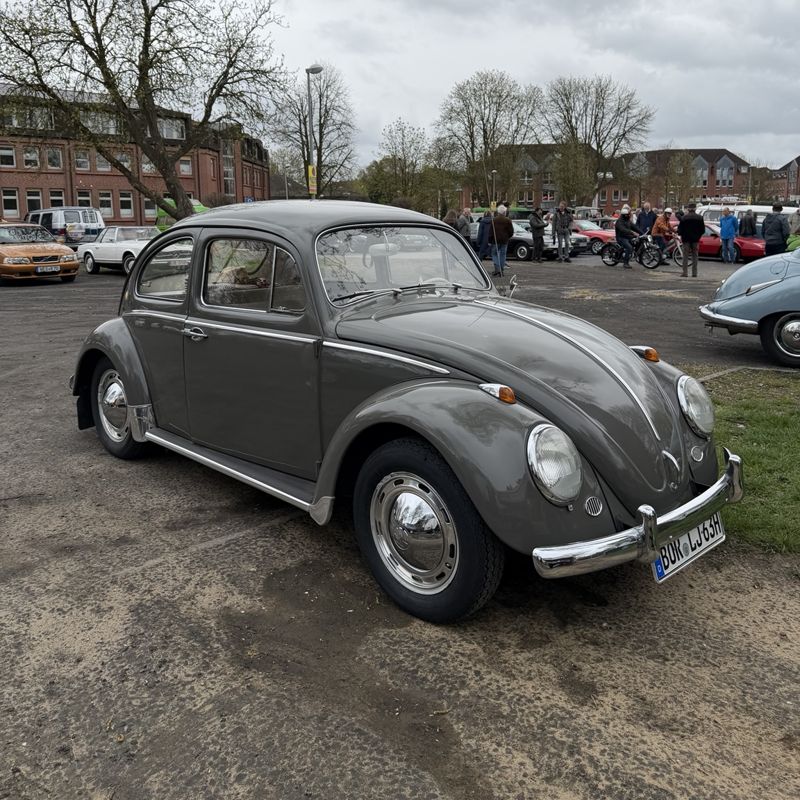 Oldtimer Treffen am Rathaus in Schermbeck